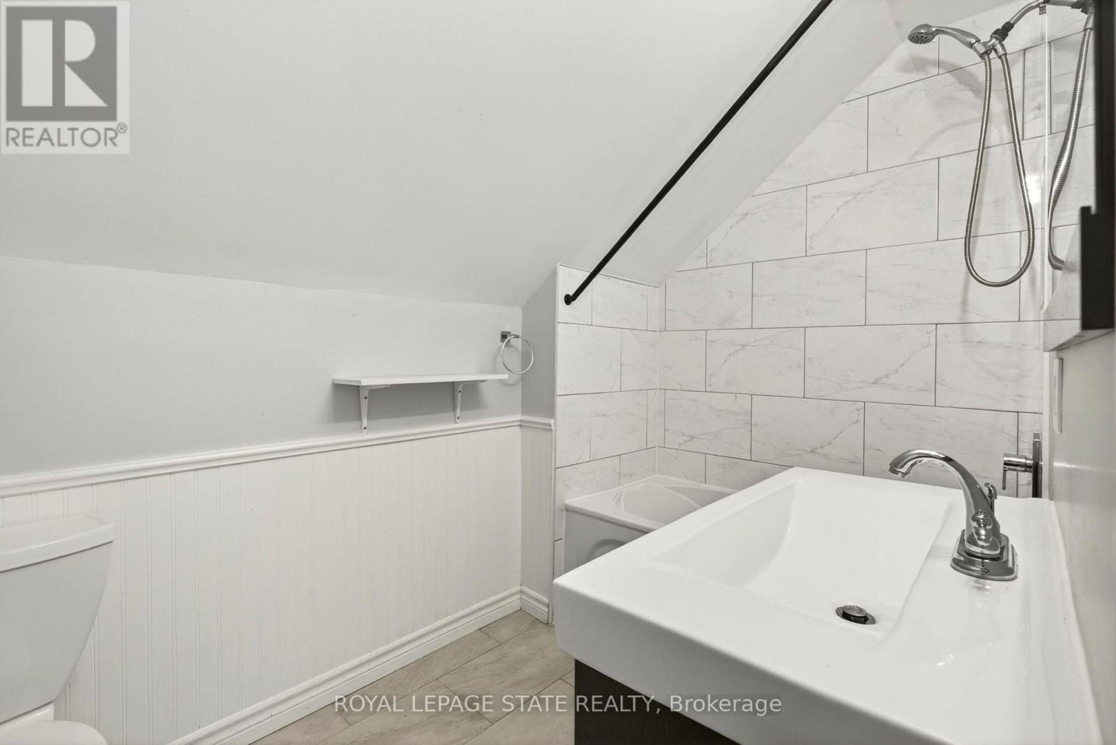 1236 Cannon Street E, Hamilton, Ontario  L8H 1V1 - Photo 36 - X13121510