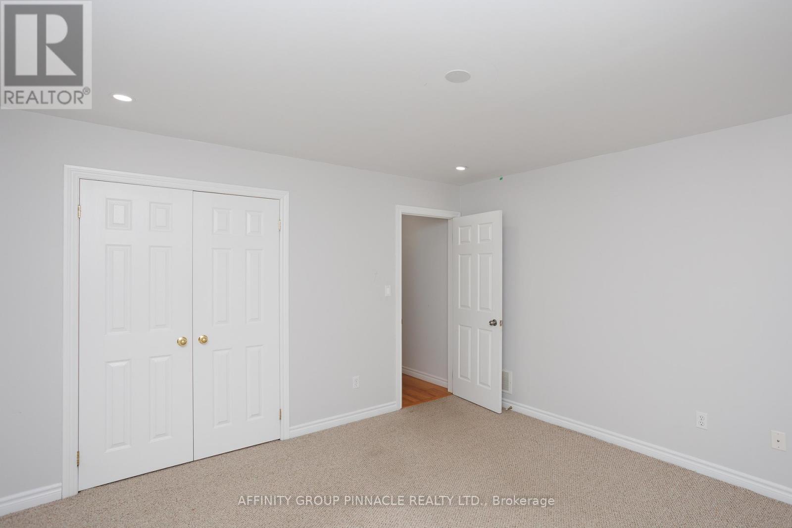 4 Champlain Boulevard, Kawartha Lakes, Ontario  K9V 0H9 - Photo 12 - X13121896