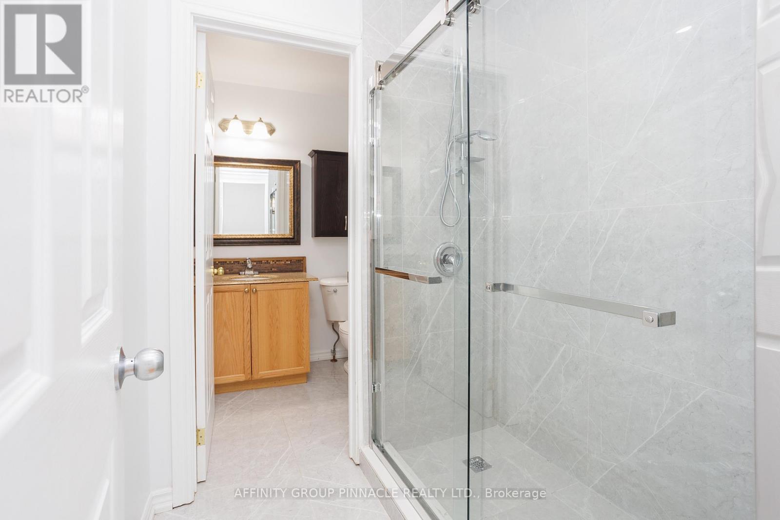 4 Champlain Boulevard, Kawartha Lakes, Ontario  K9V 0H9 - Photo 15 - X13121896