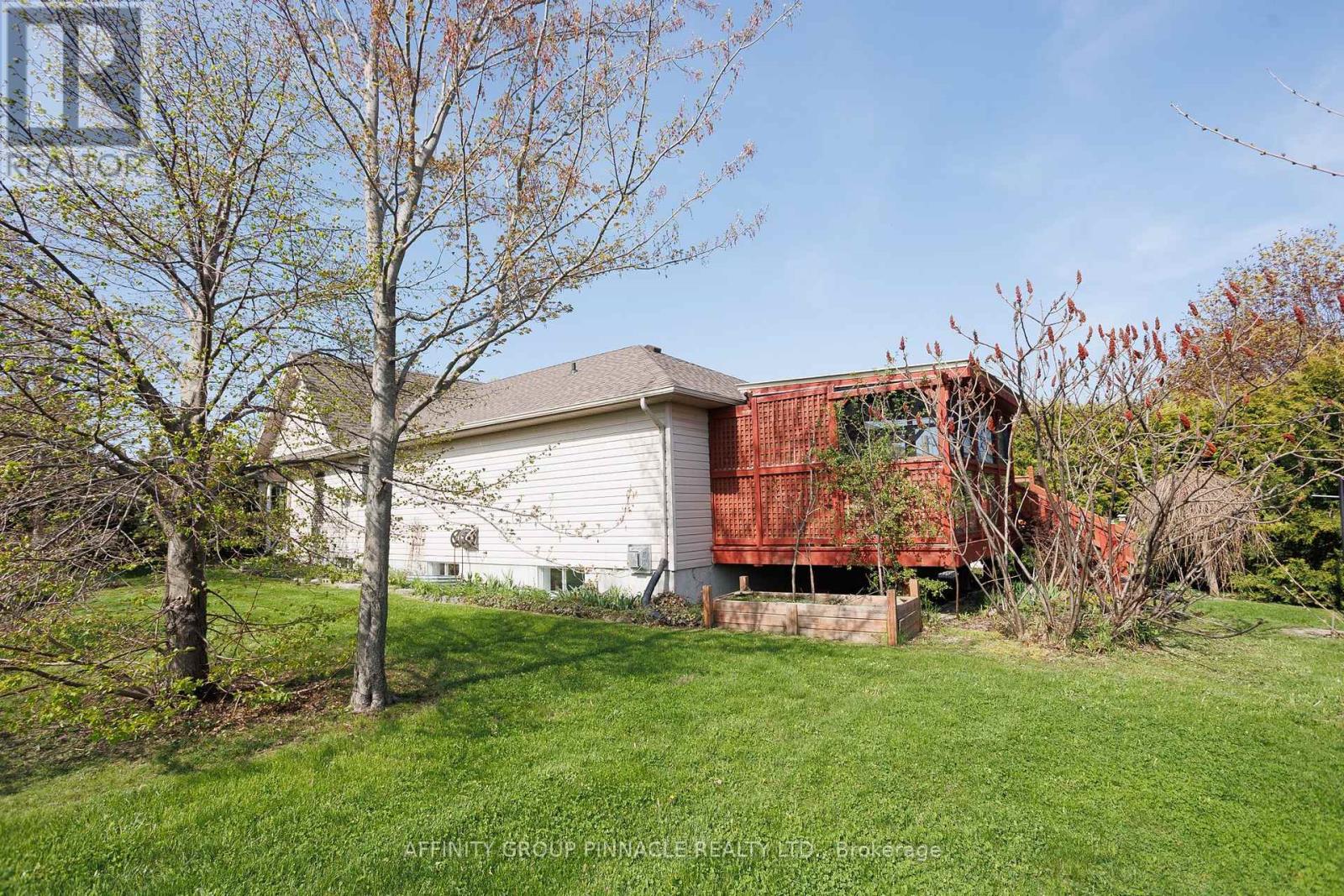 4 Champlain Boulevard, Kawartha Lakes, Ontario  K9V 0H9 - Photo 35 - X13121896
