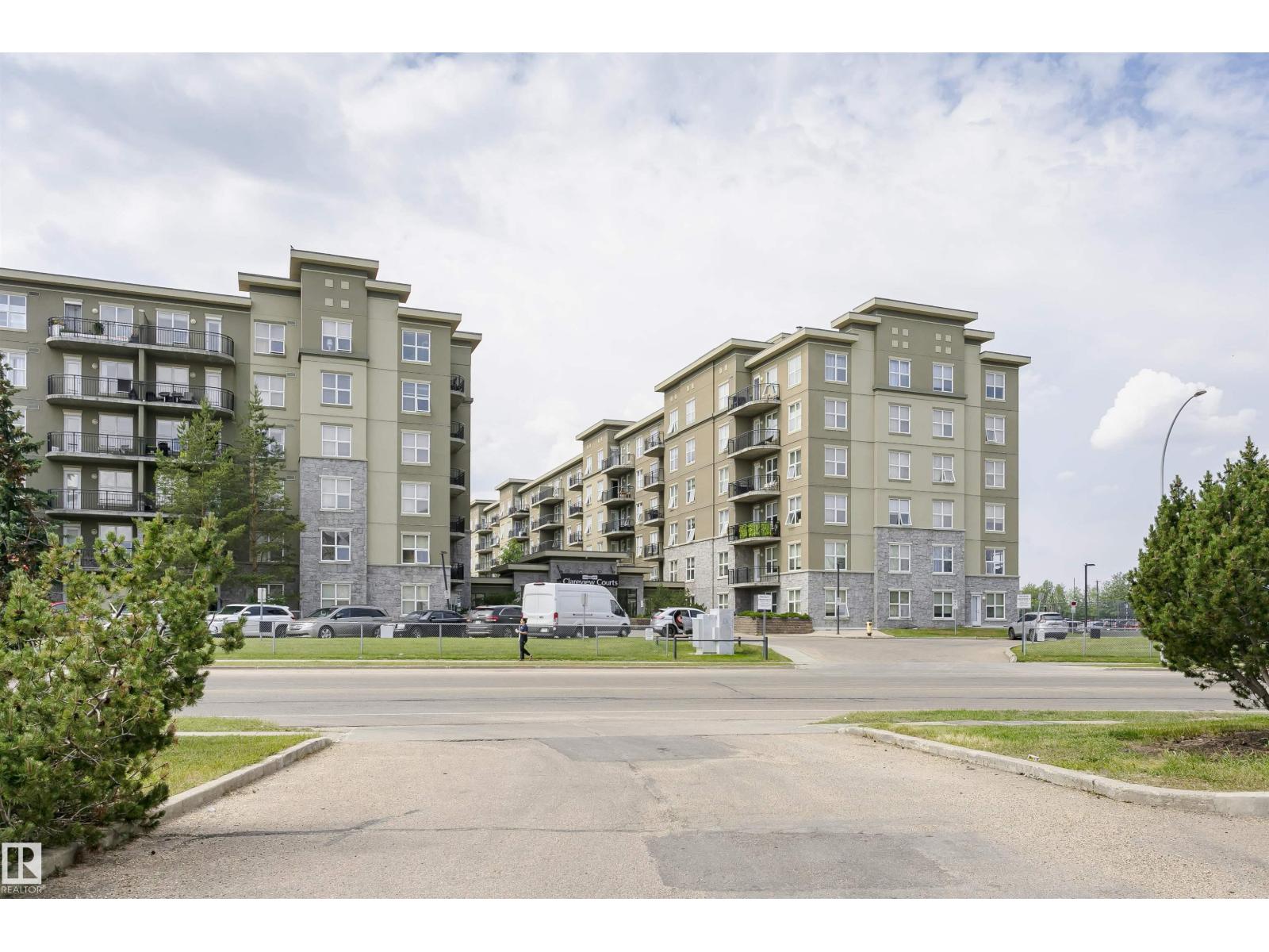 #1-402 4245 139 Av Nw, Edmonton, Alberta  T5Y 3E8 - Photo 5 - E4487349