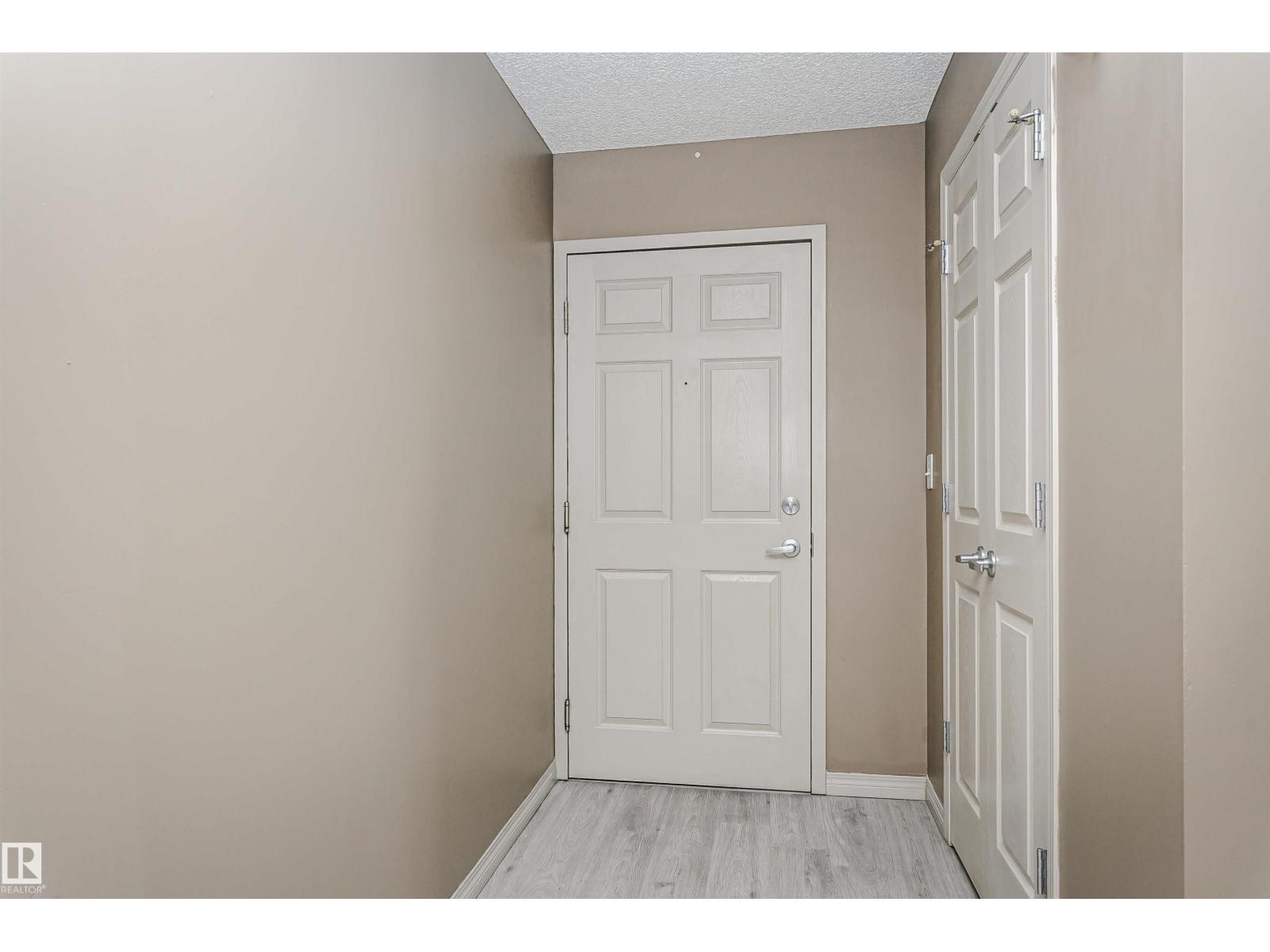 #1-402 4245 139 Av Nw, Edmonton, Alberta  T5Y 3E8 - Photo 9 - E4487349