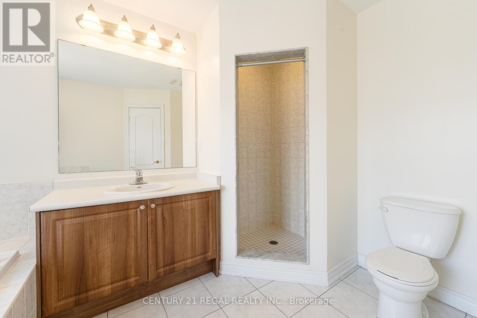 27 Belanger Crescent S, Toronto, Ontario  M1L 0H3 - Photo 25 - E13090156