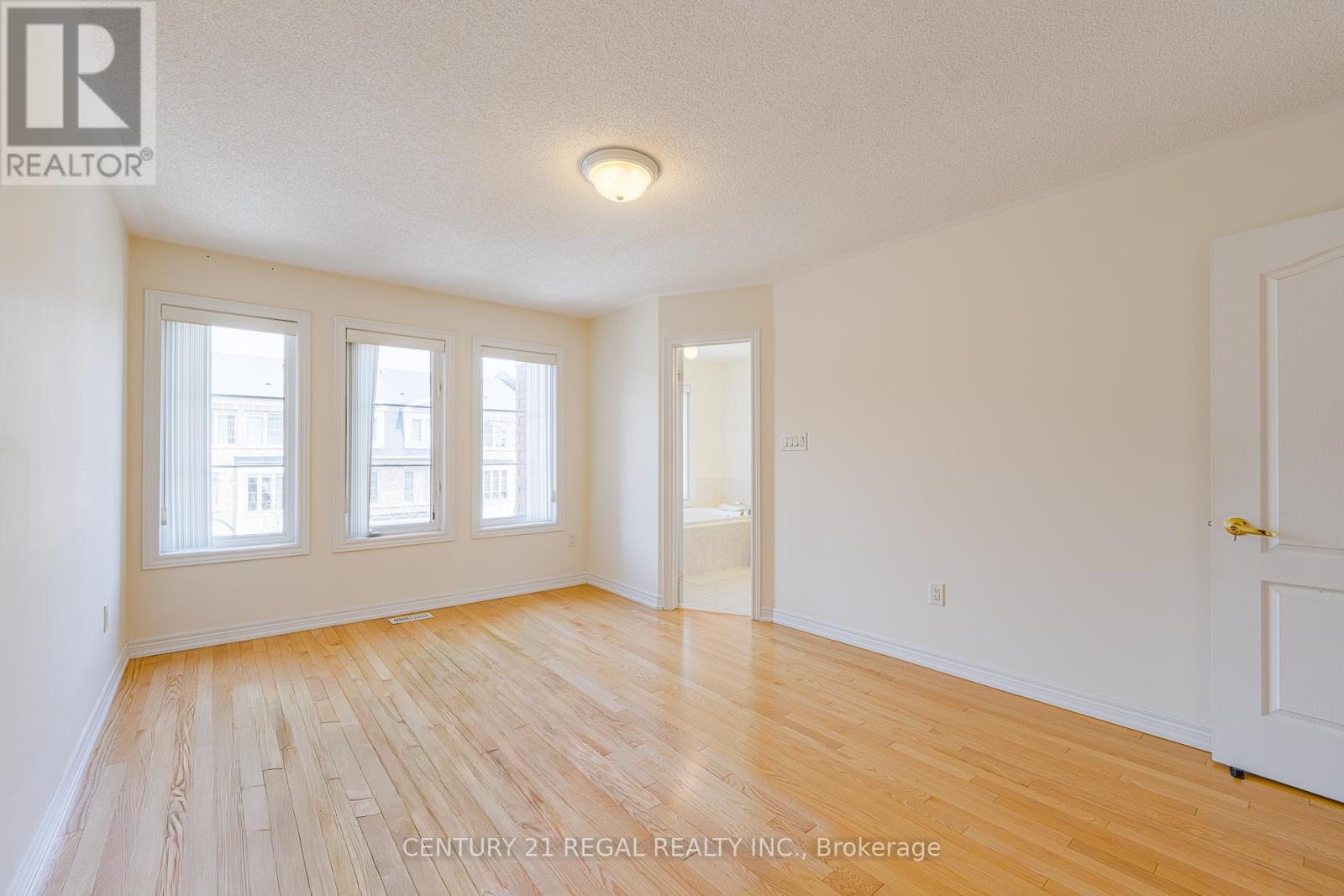 27 Belanger Crescent S, Toronto, Ontario  M1L 0H3 - Photo 23 - E13090156
