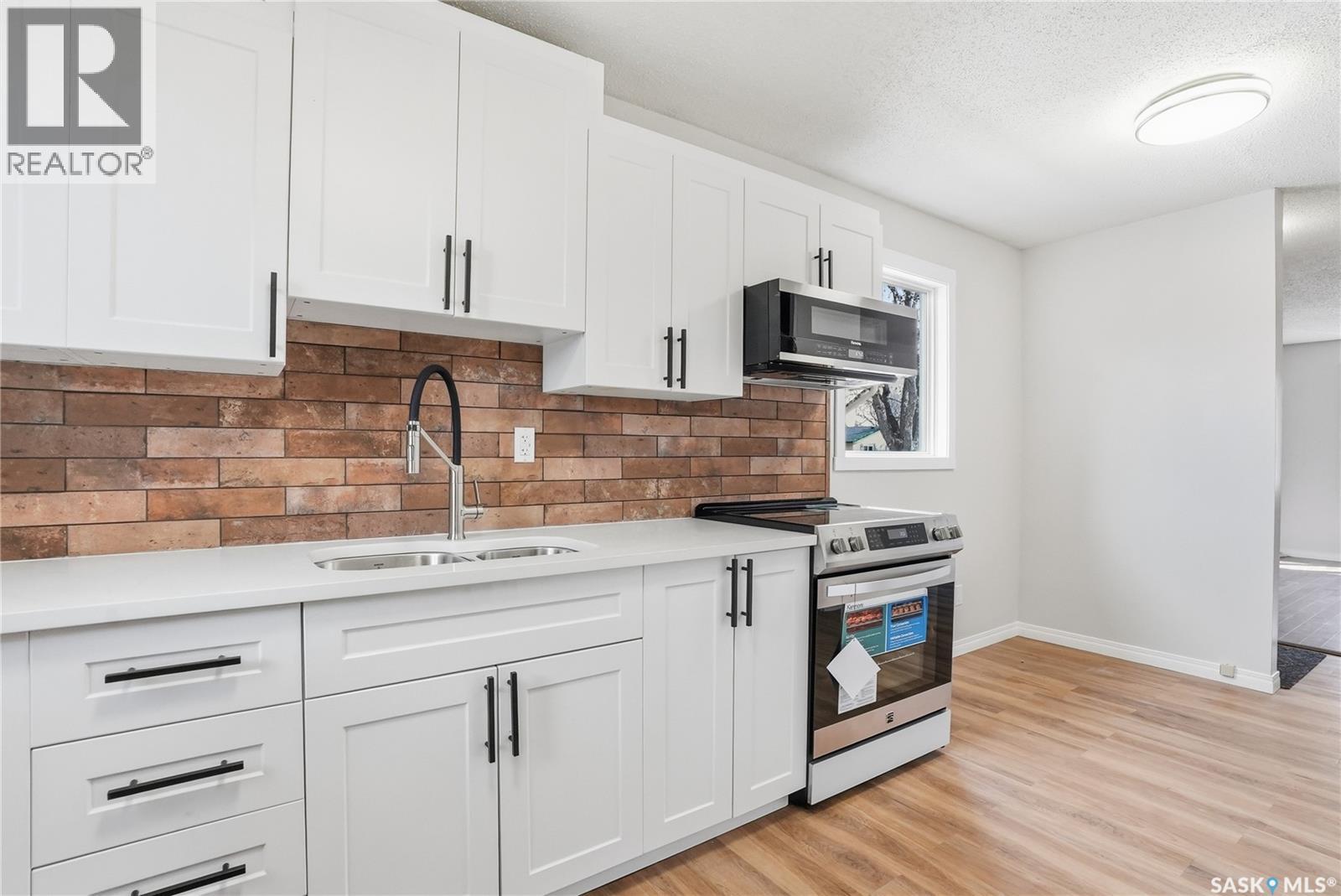 53 Rita Crescent, Saskatoon, Saskatchewan  S7N 2L4 - Photo 4 - SK035829