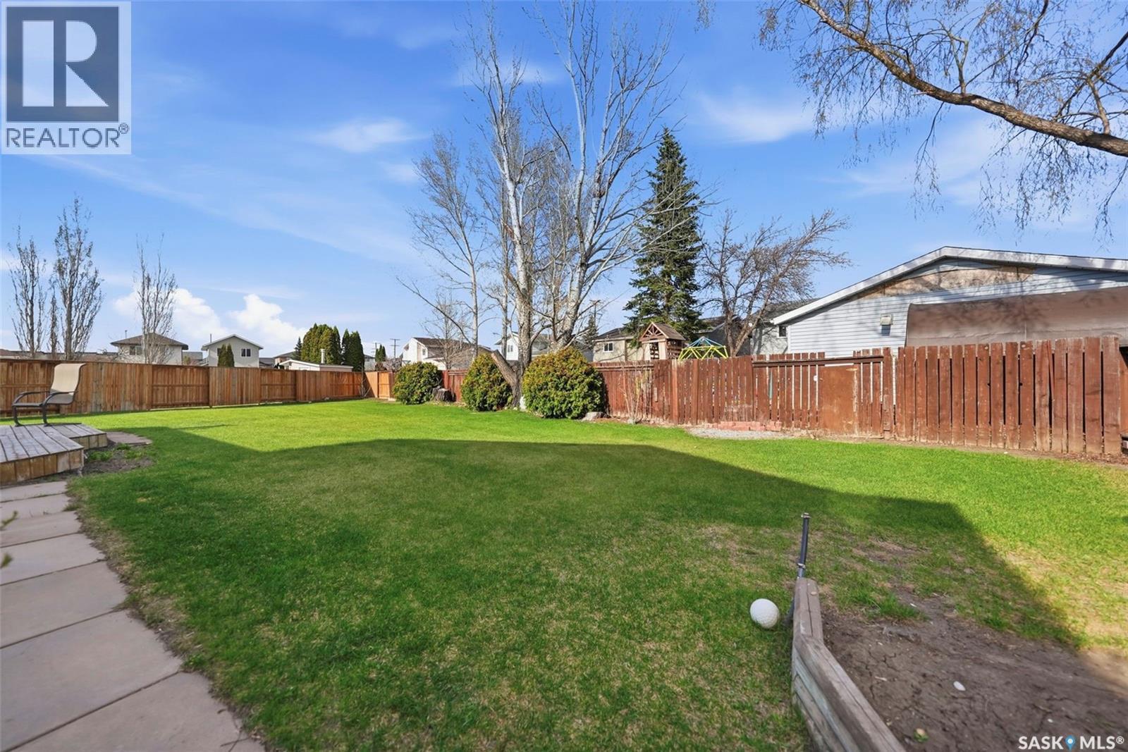 218 Ward Court, Saskatoon, Saskatchewan  S7L 6Z9 - Photo 34 - SK035801