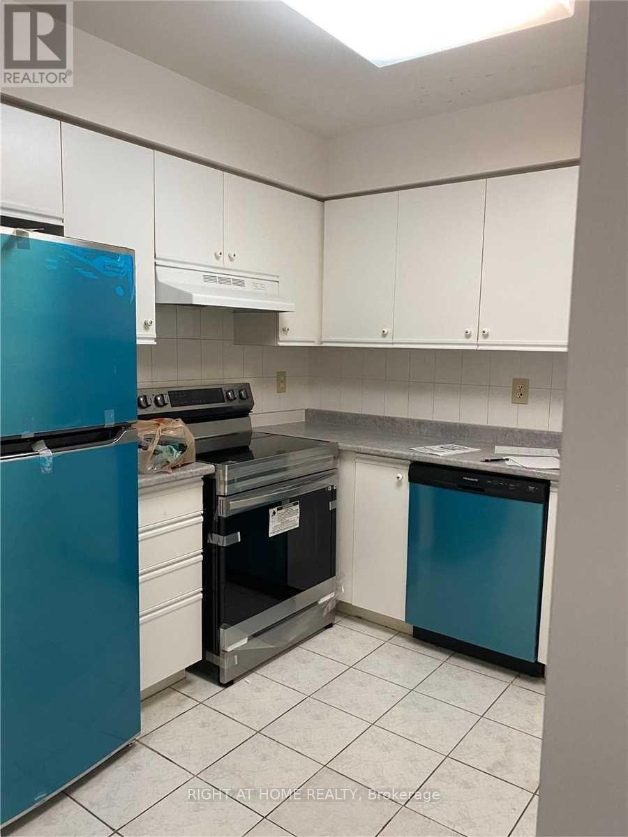 411 - 91 Townsgate Drive N, Vaughan, Ontario  L4J 8E8 - Photo 7 - N13115086