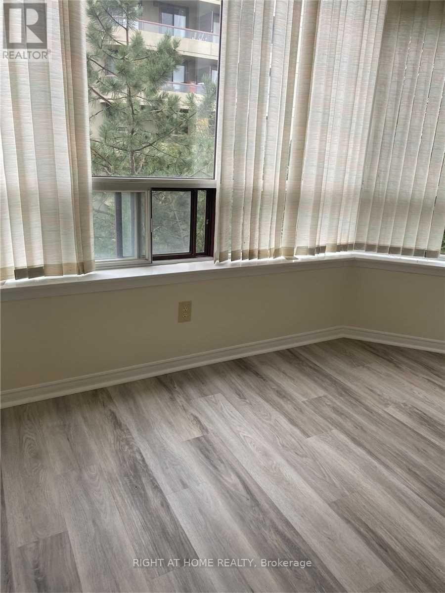 411 - 91 Townsgate Drive N, Vaughan, Ontario  L4J 8E8 - Photo 10 - N13115086