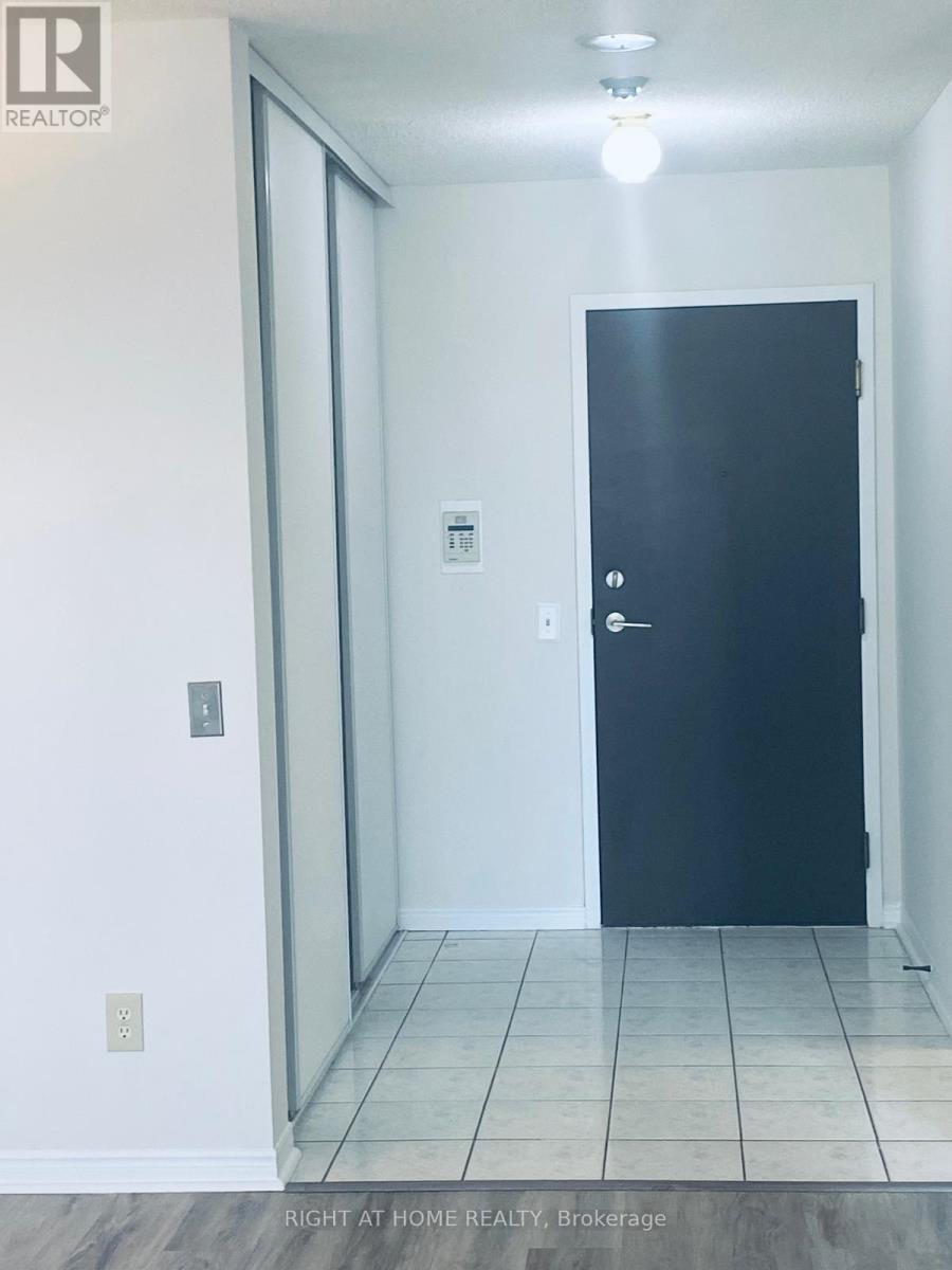 411 - 91 Townsgate Drive N, Vaughan, Ontario  L4J 8E8 - Photo 18 - N13115086