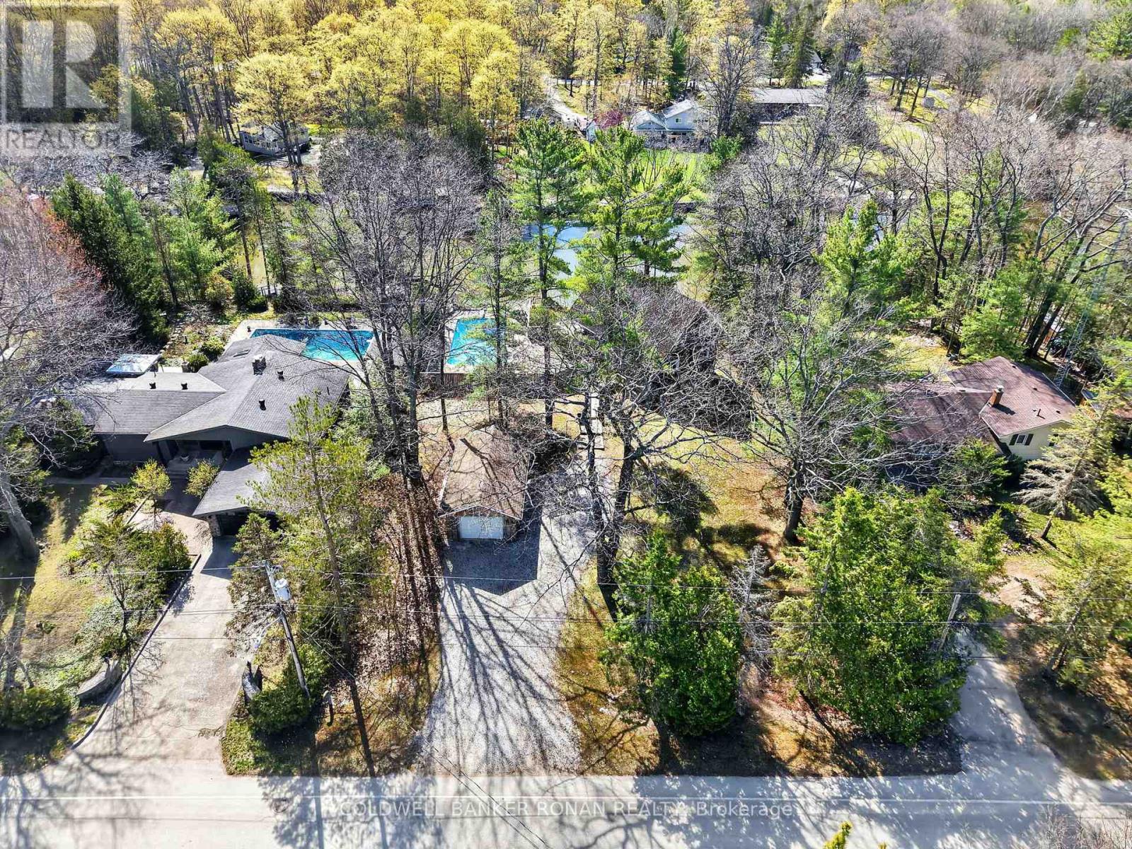 157 Woodland Drive, Wasaga Beach, Ontario  L9Z 2V4 - Photo 41 - S13121250