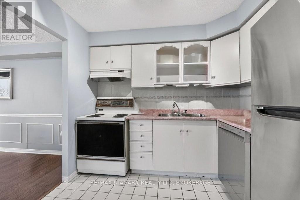 501 - 81 Scott Street, St. Catharines, Ontario  L2N 7L5 - Photo 6 - X12979702