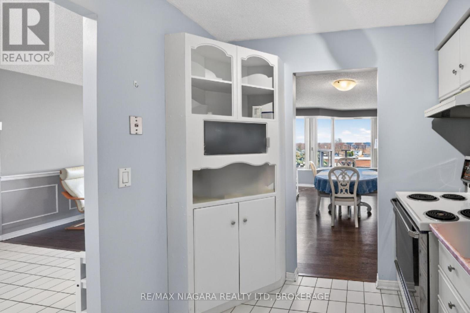 501 - 81 Scott Street, St. Catharines, Ontario  L2N 7L5 - Photo 7 - X12979702