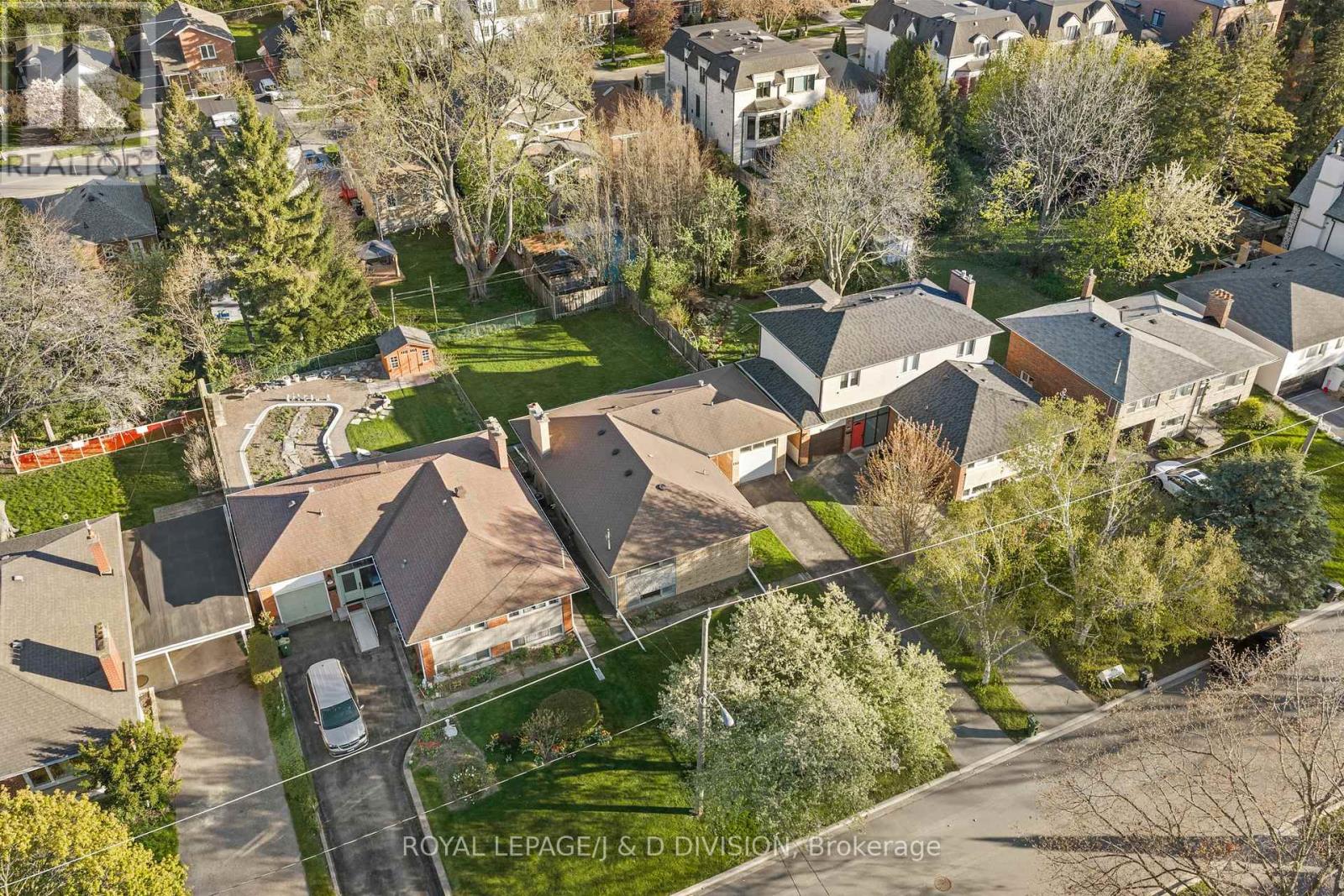 123 Betty Ann Drive, Toronto, Ontario  M2N 1X3 - Photo 36 - C13121784