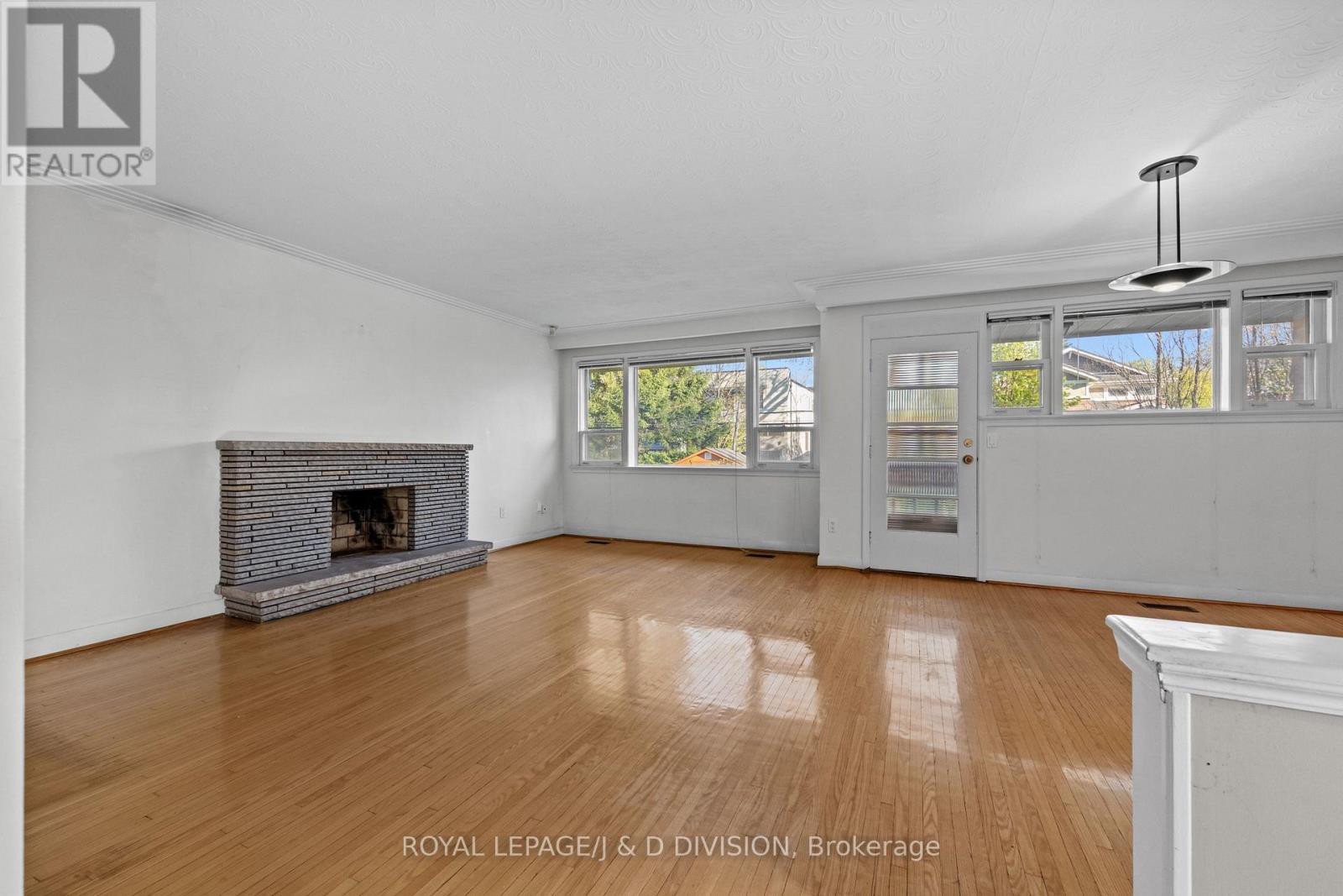 123 Betty Ann Drive, Toronto, Ontario  M2N 1X3 - Photo 7 - C13121784