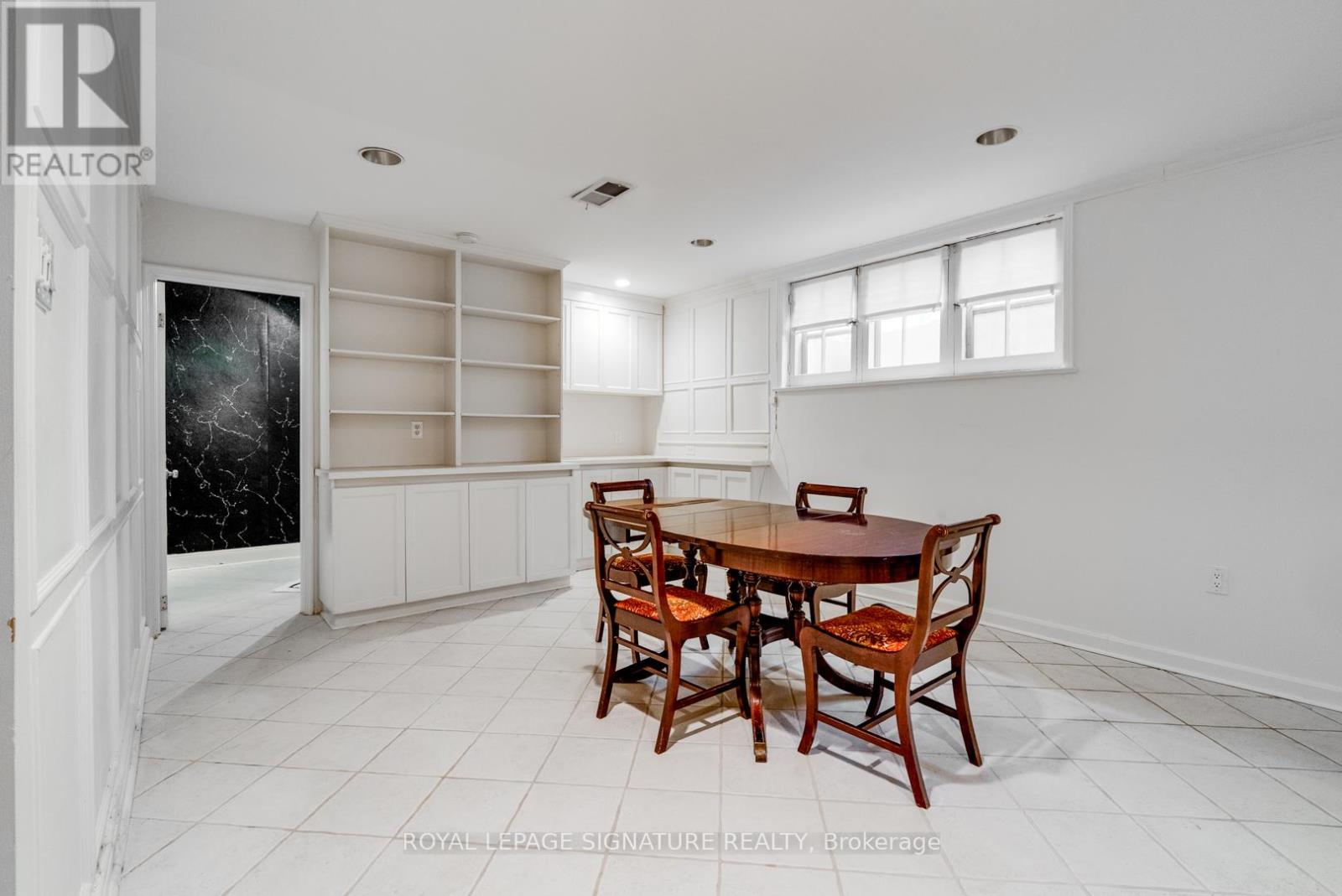 Lower - 529 Spadina Road, Toronto, Ontario  M5P 2W9 - Photo 21 - C13121870