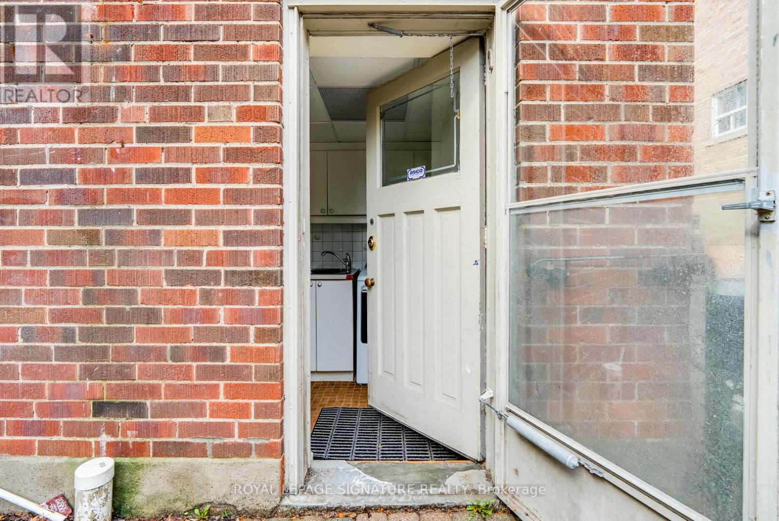 Lower - 529 Spadina Road, Toronto, Ontario  M5P 2W9 - Photo 31 - C13121870