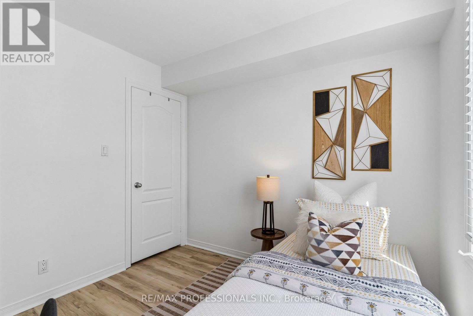 2010 - 12 Sudbury Street, Toronto, Ontario  M6J 3W7 - Photo 21 - C13121908