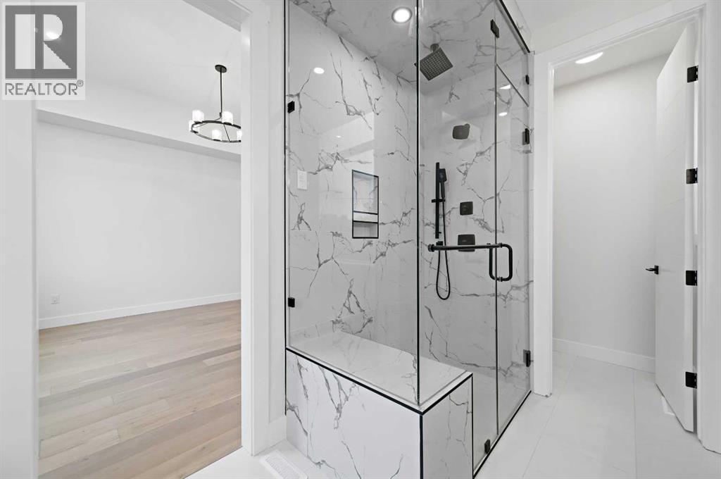 8112 Bowness Road NW, Calgary, Alberta  T3B 0H6 - Photo 14 - A2301031
