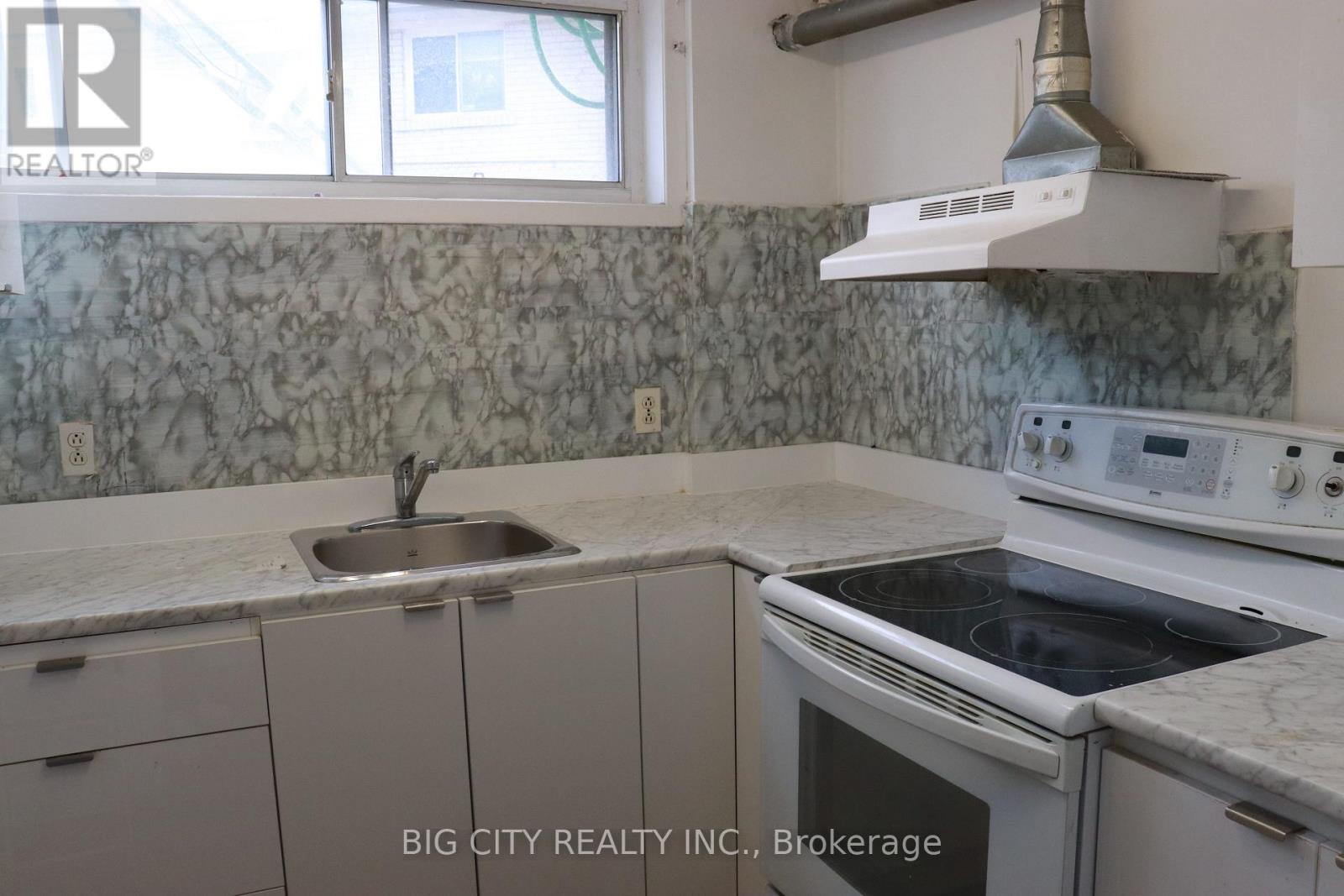 LOWER - 72 HEPSCOTT TERRACE - Photo 6