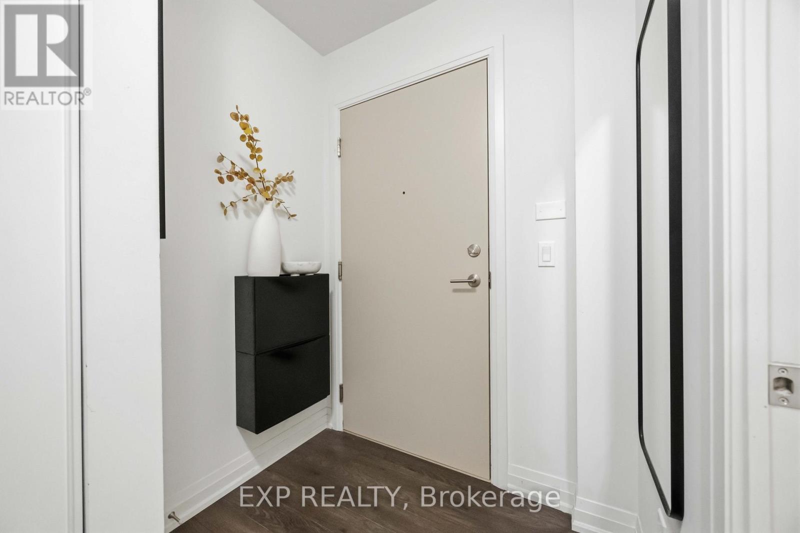 2710 - 20 Meadowglen Place, Toronto, Ontario  M1G 0A9 - Photo 12 - E13121802