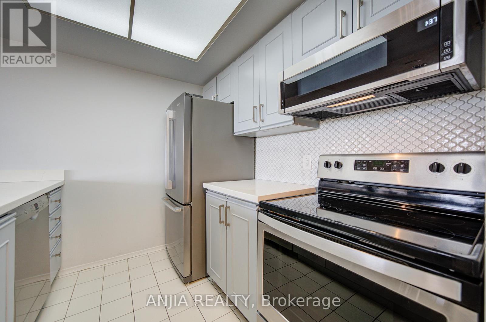 908 - 2 Raymerville Drive, Markham (Raymerville), Ontario  L3P 7N7 - Photo 8 - N13121854