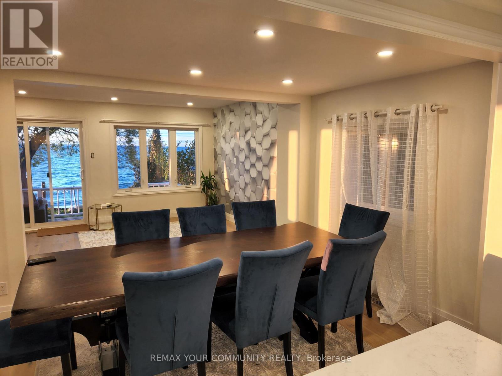 228 Lake Drive, Georgina, Ontario  L4P 3E9 - Photo 7 - N13121890