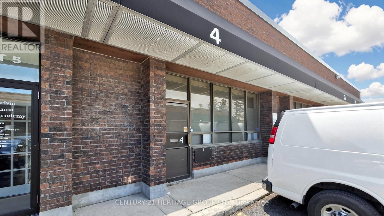 4 - 90 Esna Park Drive, Markham (Milliken Mills West), Ontario  L3R 2R7 - Photo 1 - N13121922