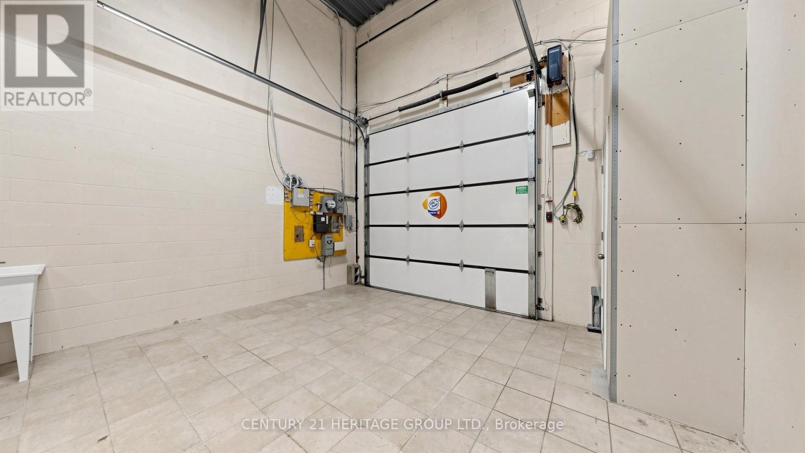 4 - 90 Esna Park Drive, Markham (Milliken Mills West), Ontario  L3R 2R7 - Photo 10 - N13121922