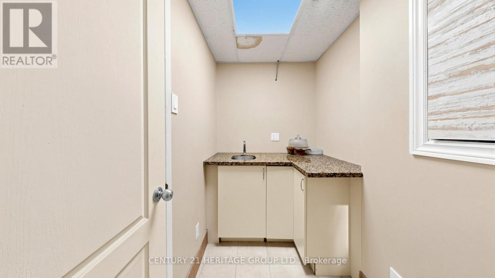 4 - 90 Esna Park Drive, Markham (Milliken Mills West), Ontario  L3R 2R7 - Photo 13 - N13121922