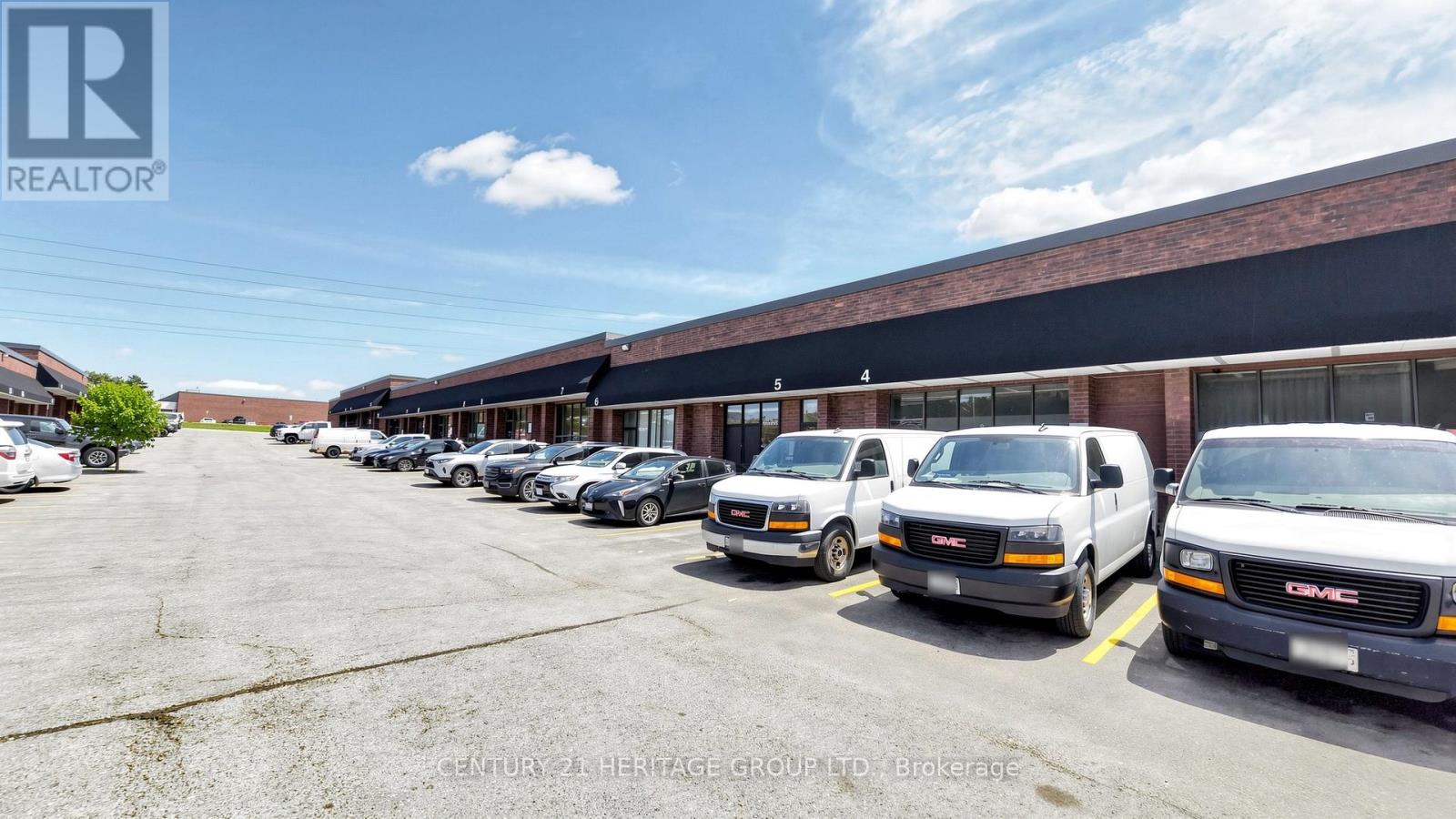 4 - 90 Esna Park Drive, Markham (Milliken Mills West), Ontario  L3R 2R7 - Photo 2 - N13121922