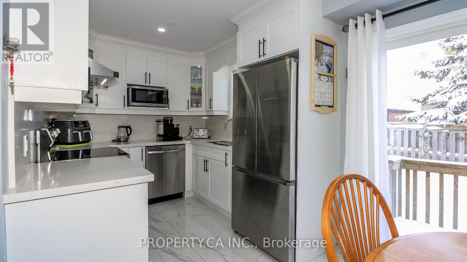 3 Coleman Drive, Barrie (Edgehill Drive), Ontario  L4N 0R5 - Photo 10 - S13121860