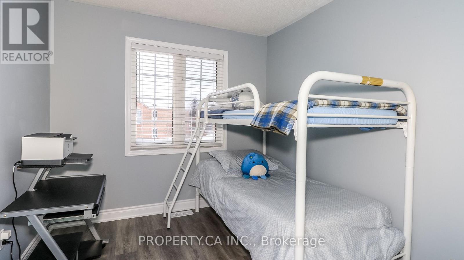 3 Coleman Drive, Barrie (Edgehill Drive), Ontario  L4N 0R5 - Photo 17 - S13121860