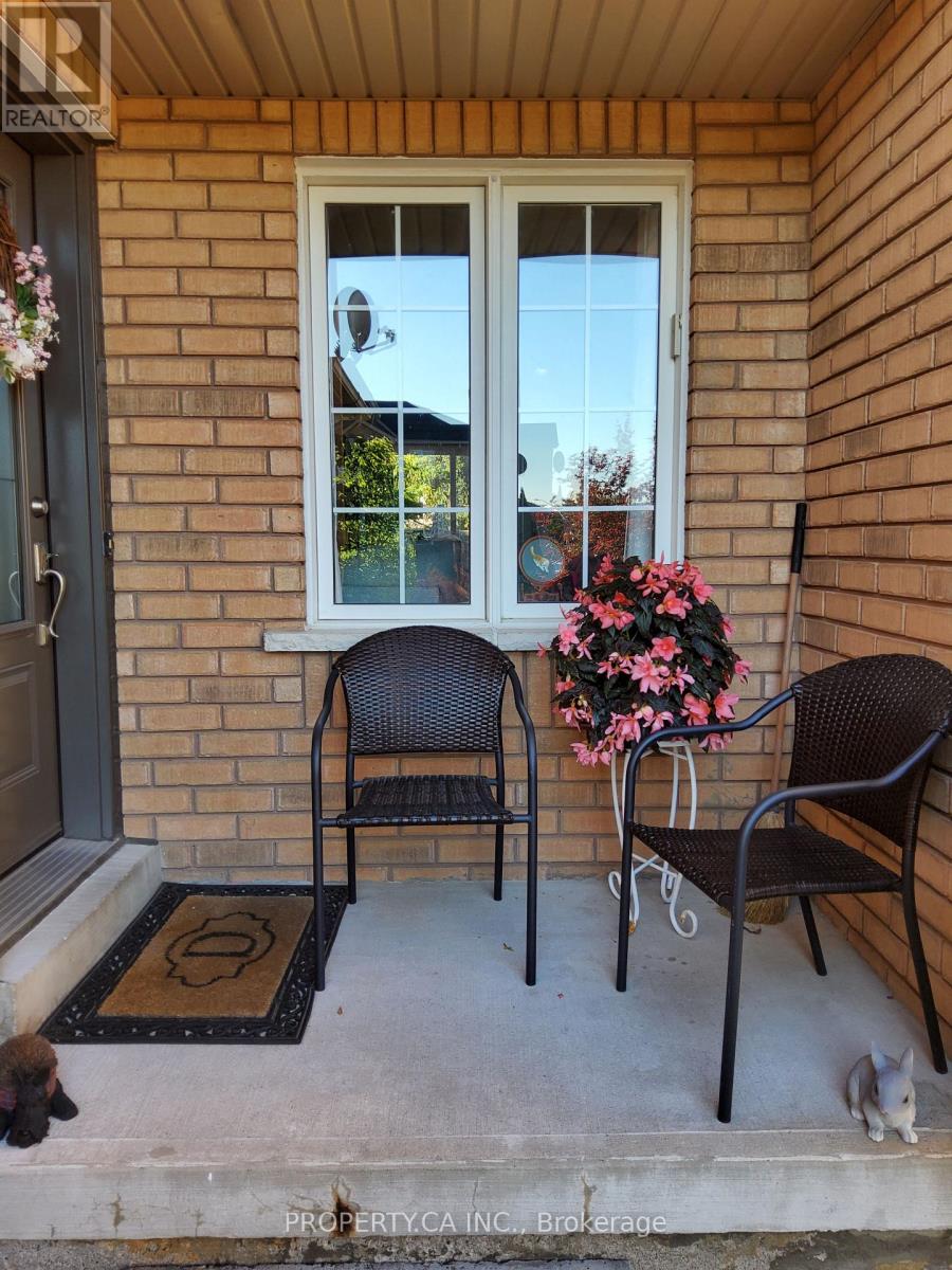 3 Coleman Drive, Barrie (Edgehill Drive), Ontario  L4N 0R5 - Photo 3 - S13121860