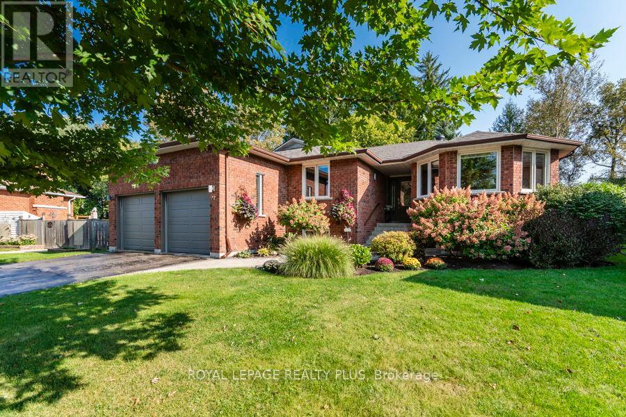 99 PEEL STREET, Penetanguishene, Ontario