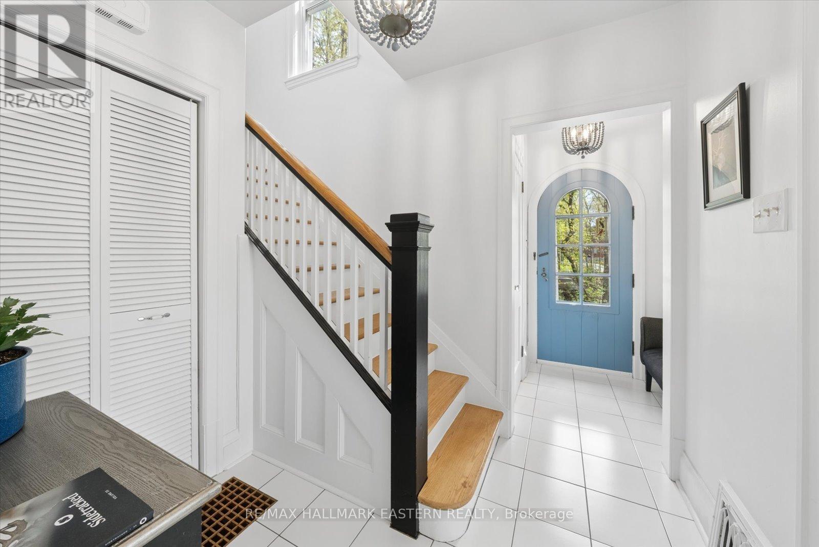 301 Engleburn Avenue, Peterborough, Ontario  K9H 1S8 - Photo 6 - X13120836