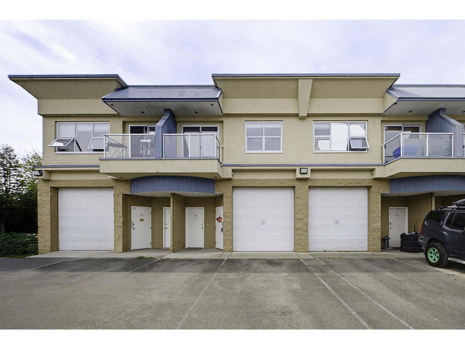 213 5678 199 STREET, Langley, British Columbia