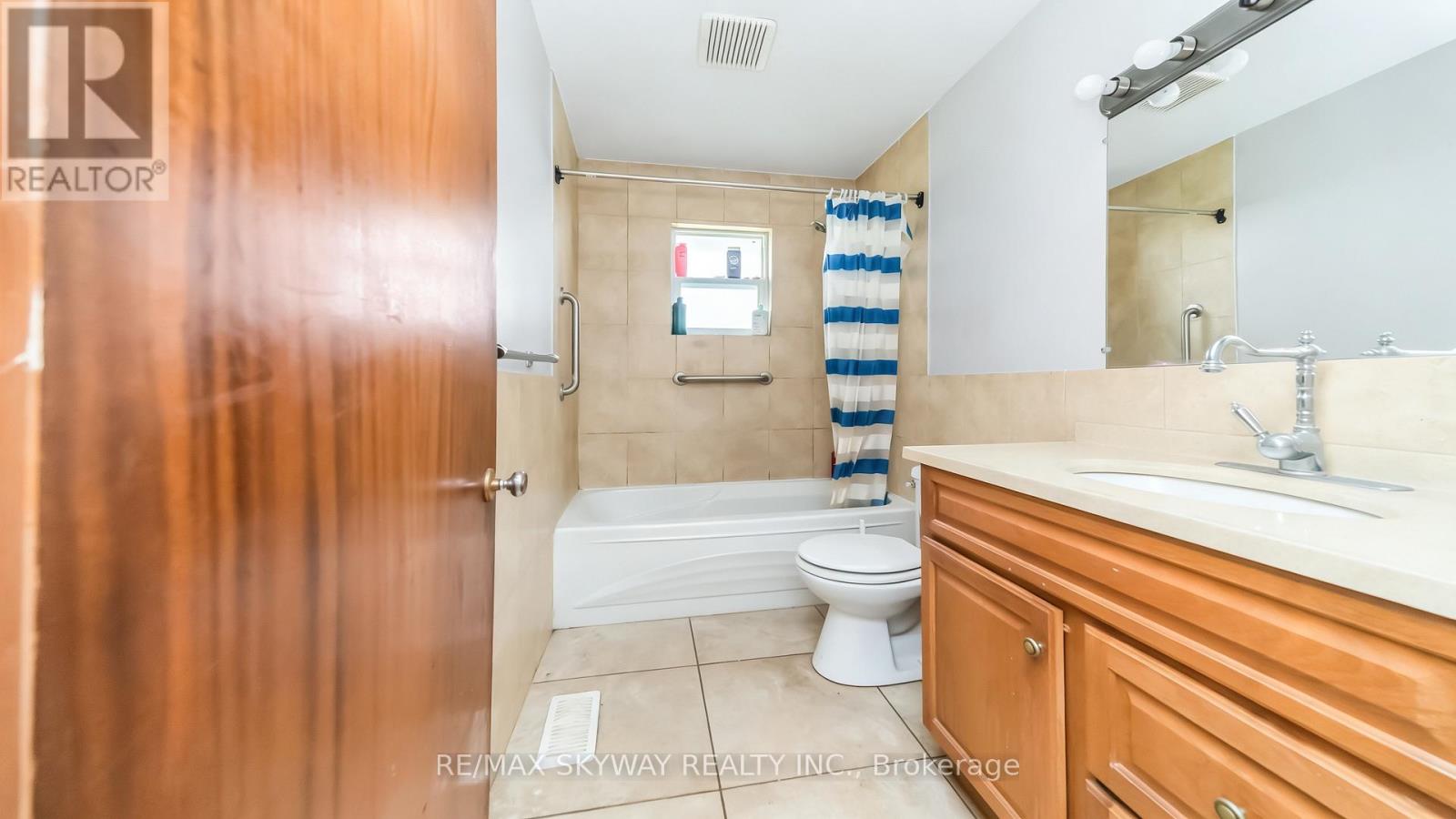 12891 Dixie Road, Caledon, Ontario  L7C 2M5 - Photo 12 - W13121628