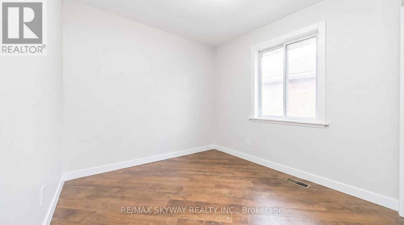 12891 Dixie Road, Caledon, Ontario  L7C 2M5 - Photo 13 - W13121628
