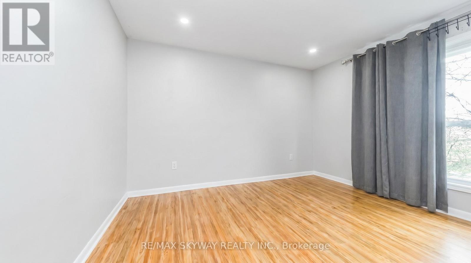 12891 Dixie Road, Caledon, Ontario  L7C 2M5 - Photo 14 - W13121628