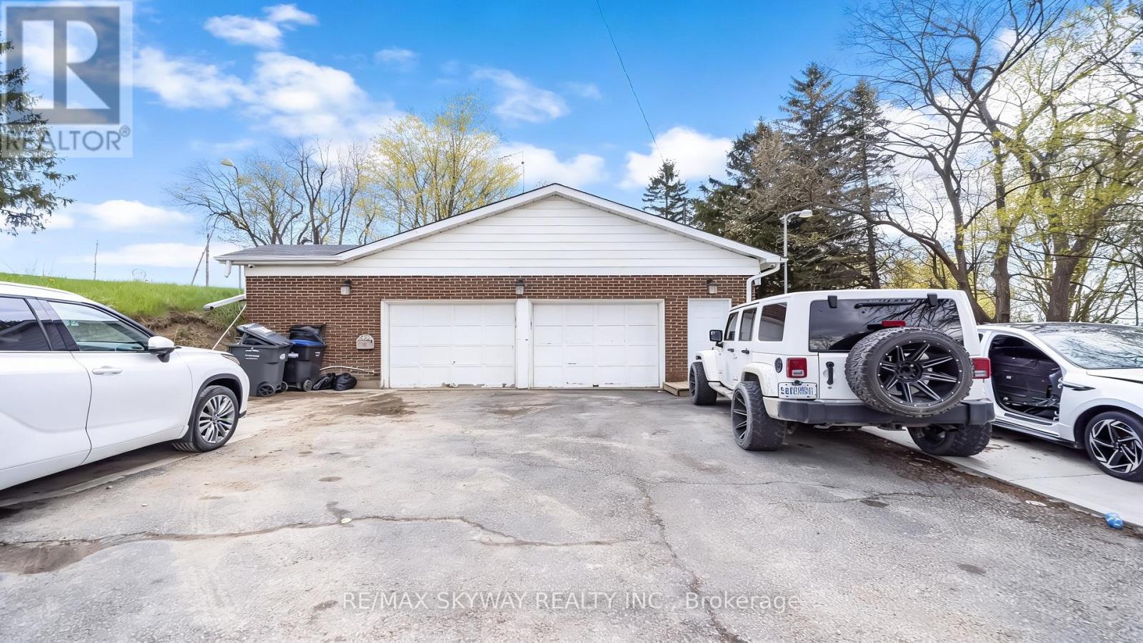 12891 Dixie Road, Caledon, Ontario  L7C 2M5 - Photo 4 - W13121628
