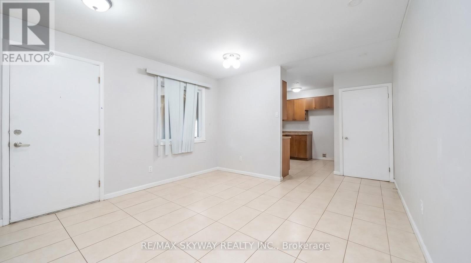 12891 Dixie Road, Caledon, Ontario  L7C 2M5 - Photo 7 - W13121628