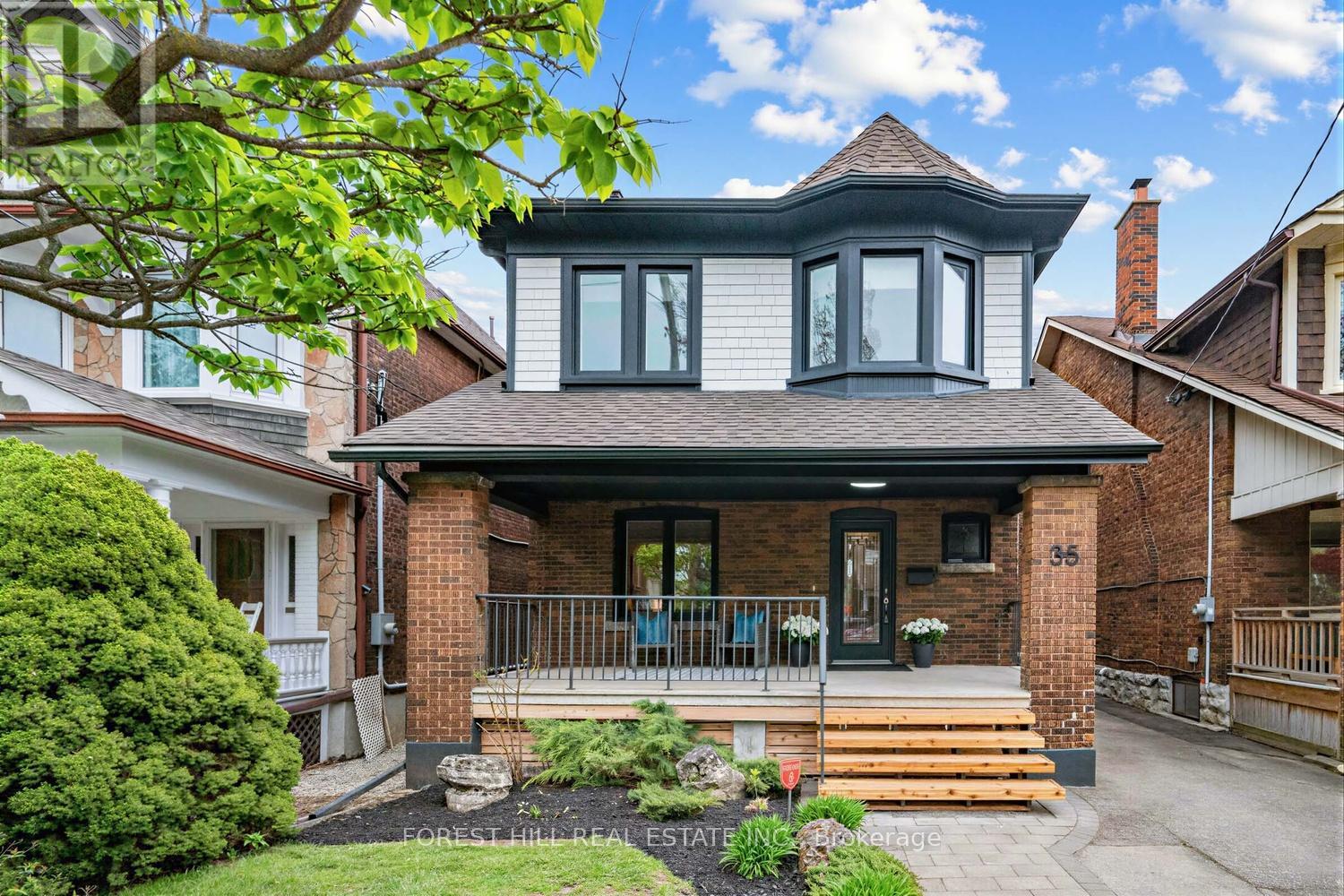 35 WESTMOUNT AVENUE, Toronto, Ontario