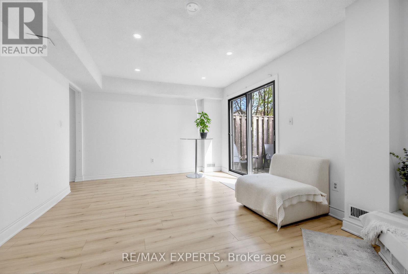 61 - 21 Maple Branch Path, Toronto, Ontario  M9P 3T4 - Photo 9 - W13121654
