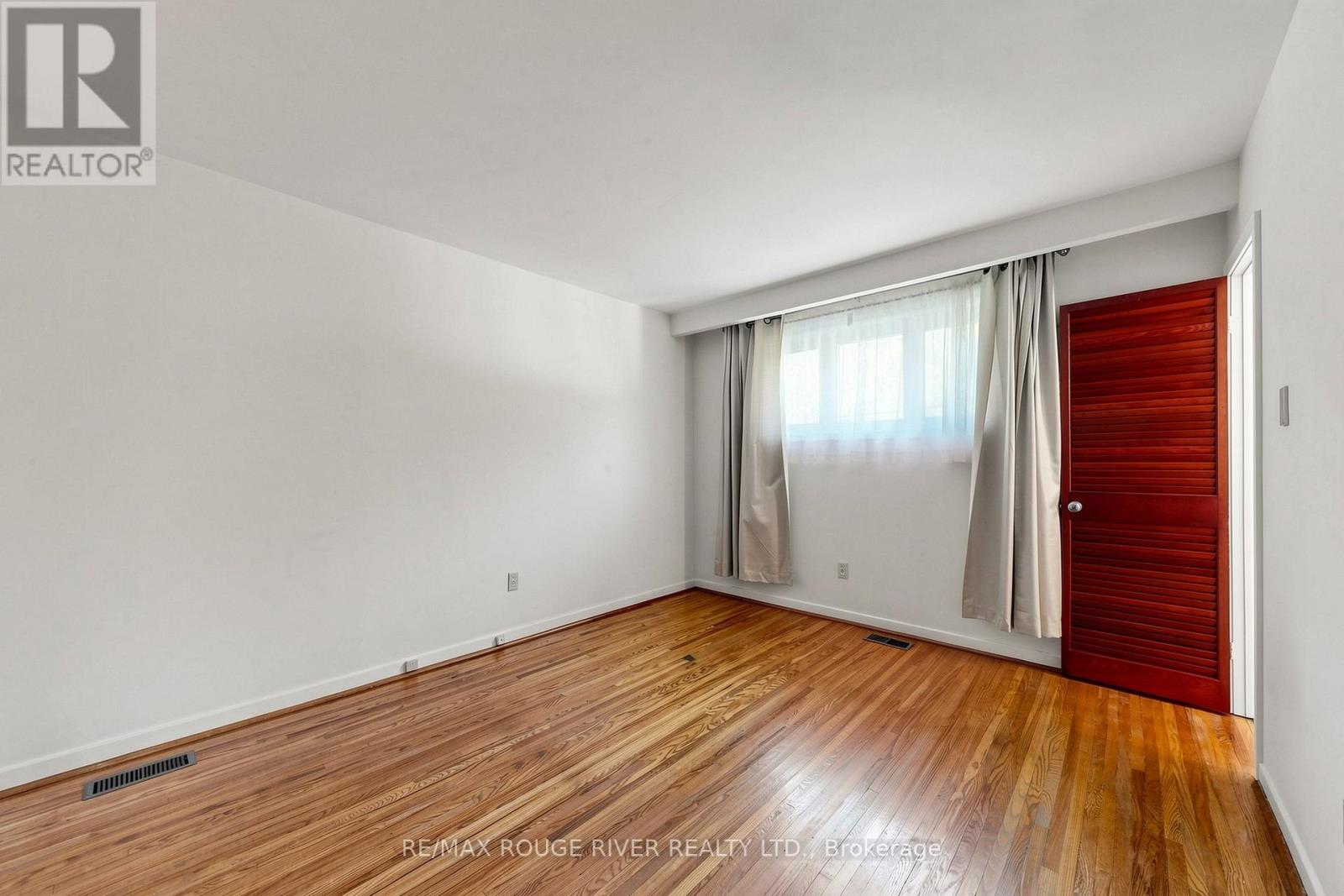 102 Taysham Crescent, Toronto, Ontario  M9V 1X3 - Photo 18 - W13121684
