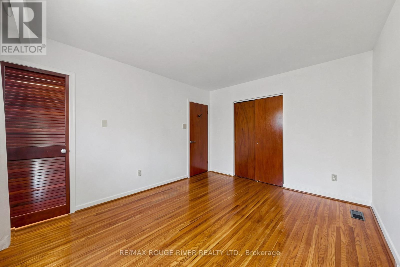 102 Taysham Crescent, Toronto, Ontario  M9V 1X3 - Photo 19 - W13121684