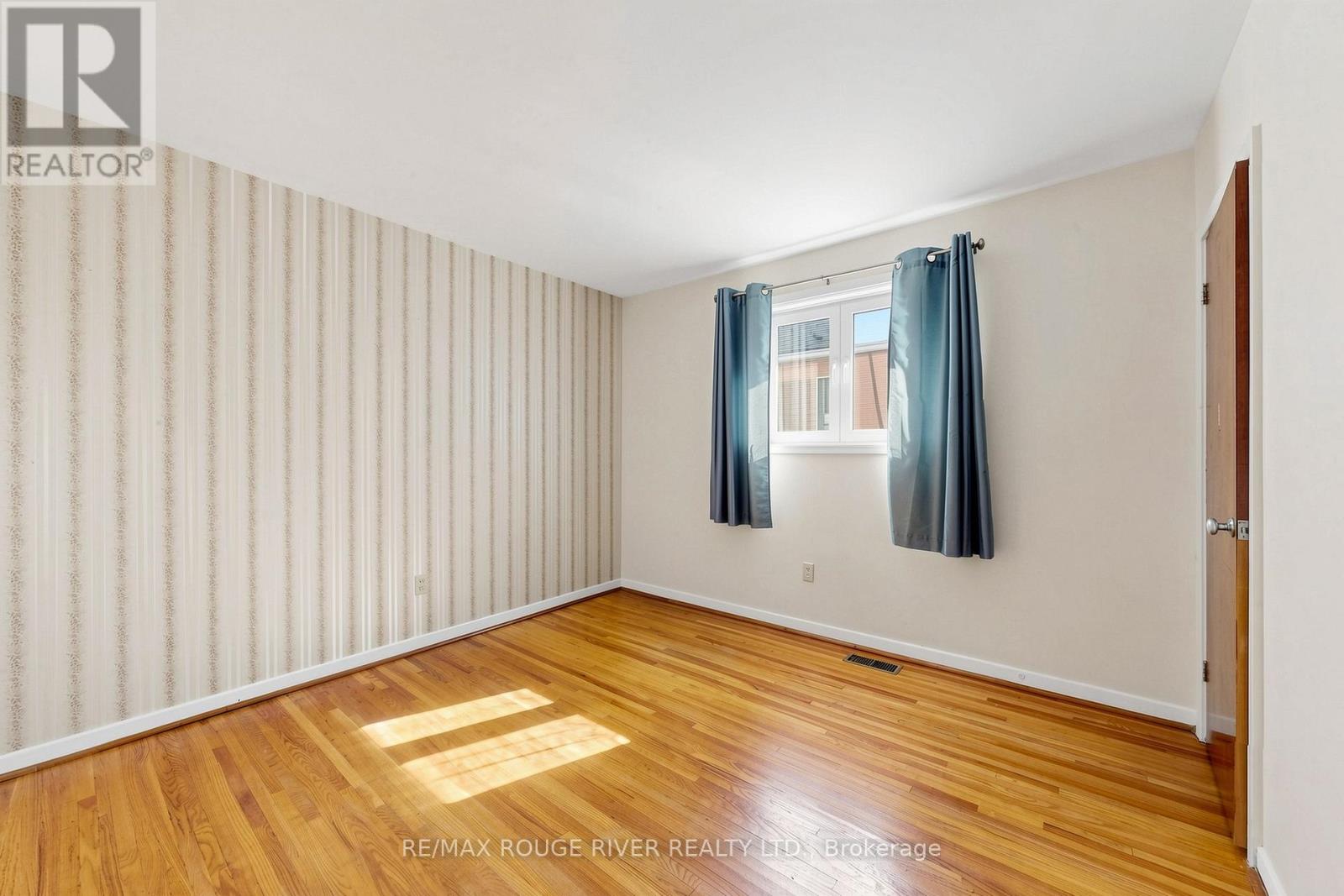 102 Taysham Crescent, Toronto, Ontario  M9V 1X3 - Photo 20 - W13121684