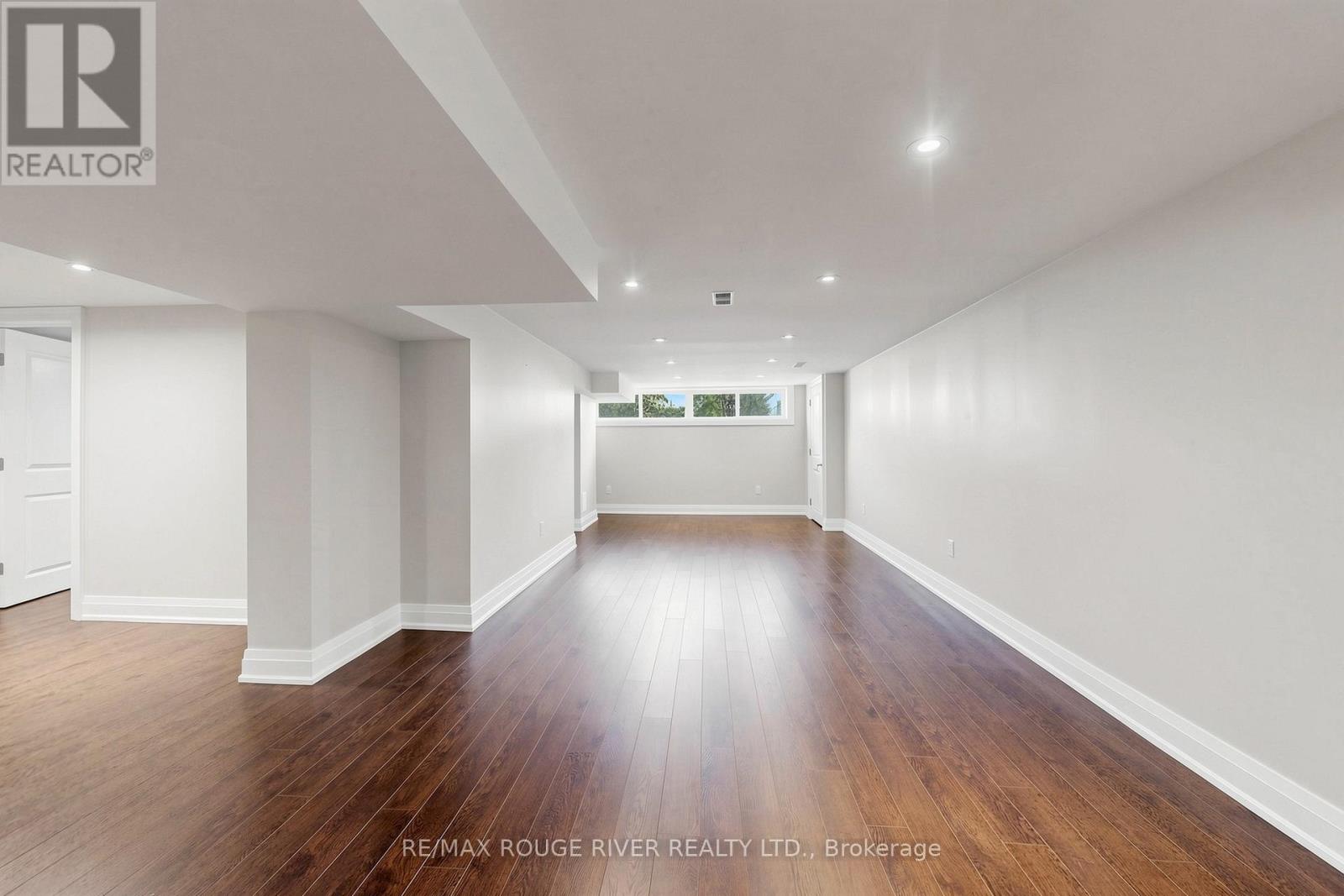 102 Taysham Crescent, Toronto, Ontario  M9V 1X3 - Photo 25 - W13121684