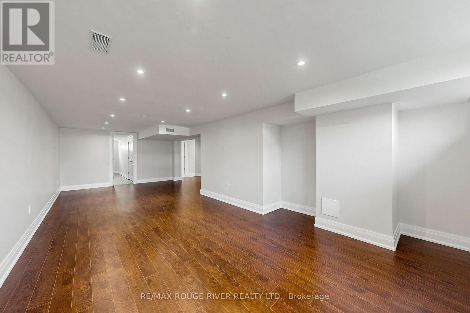 102 Taysham Crescent, Toronto, Ontario  M9V 1X3 - Photo 26 - W13121684