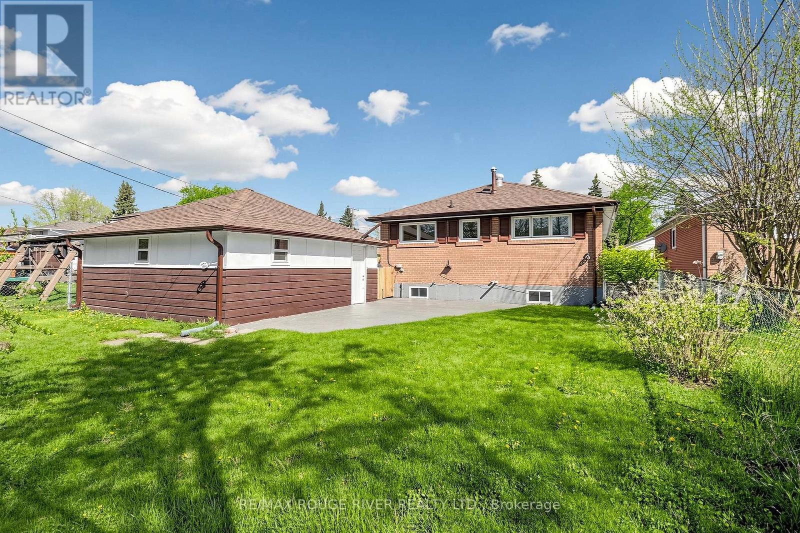 102 Taysham Crescent, Toronto, Ontario  M9V 1X3 - Photo 33 - W13121684