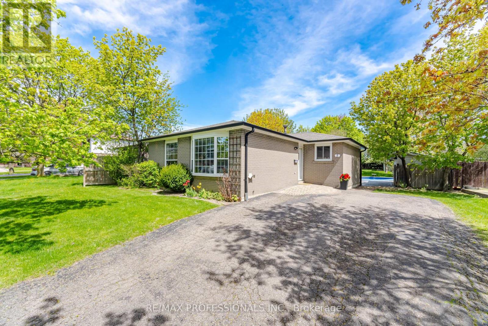 5 Flavian Crescent, Brampton, Ontario  L6T 3P2 - Photo 49 - W13121740